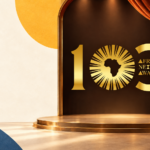 Logo officiel des Africa Next Awards dans une évocation de scène de théâtre aux rideaux orange.